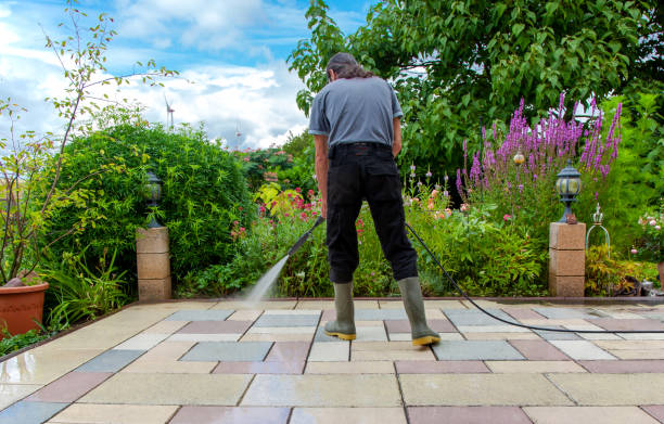 Best Pool Deck Cleaning  in Chamberlain, SD